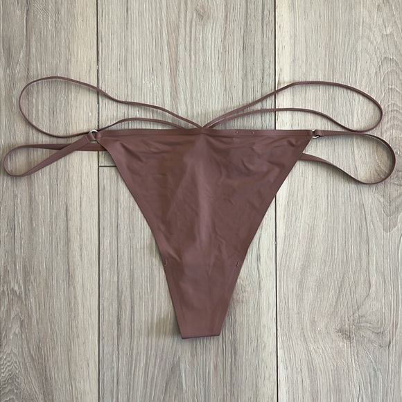 Nensi Dojaka x Calvin Klein string mid-rise Silk Thong - Picture 5 of 9